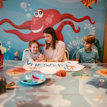 Park Brasilia Hotel 4*